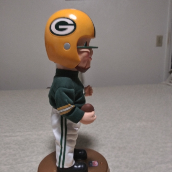 Are u ready for some football green bay - Picture 3 of 13